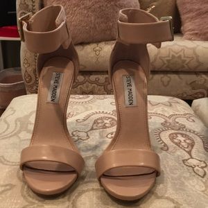 Steve Madden Nude Ankle Strap sandal
